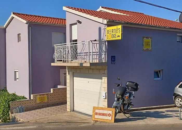 Bertie\'S Lodge